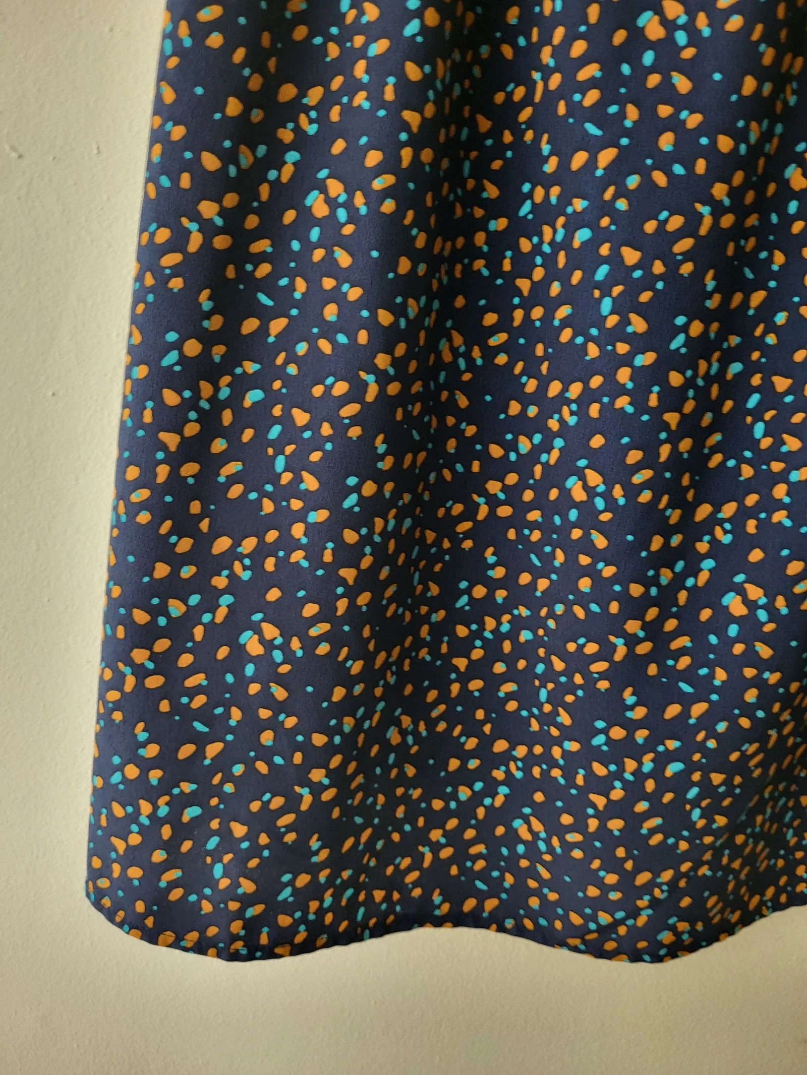Vestido azul con volante – photo 3